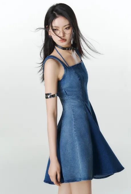 Halter Neck Pleated Denim Dress