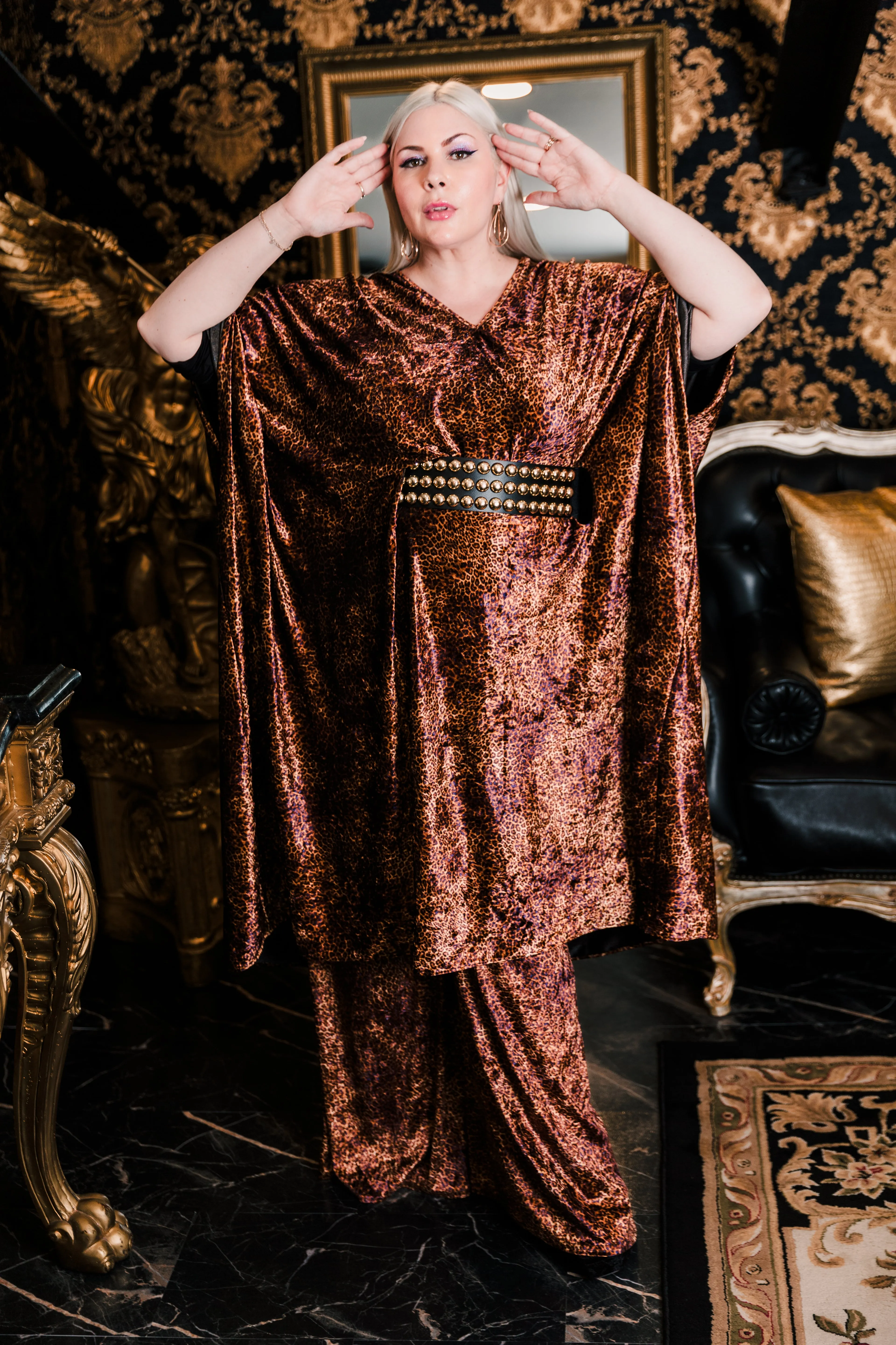 Kaftan in "Mini Leopard Velvet" (Midi)