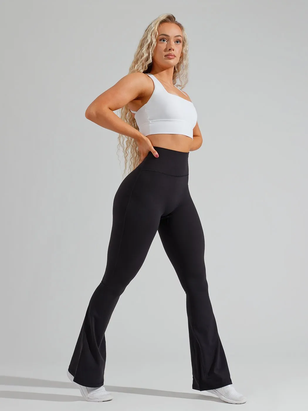 Legacy Flare Legging - Onyx Black